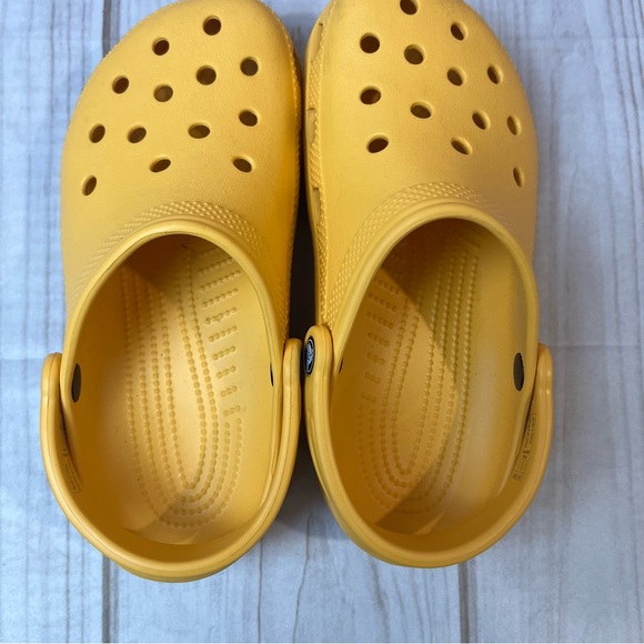 2 pair Crocs Red and Yellow Clogs M5 W7 - Picture 12 of 16